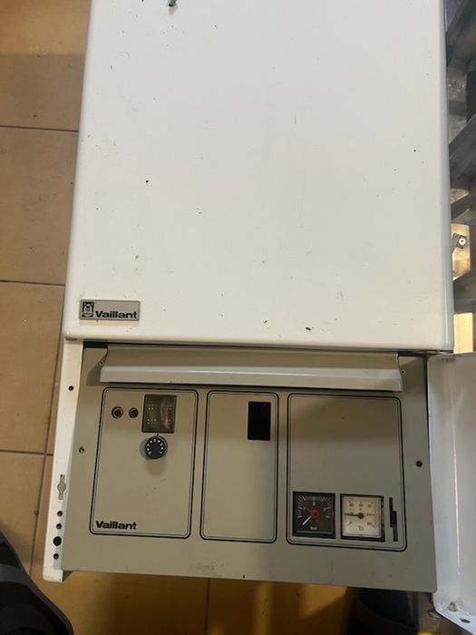 Piec gazowy jednoobiegowy Vaillant  180