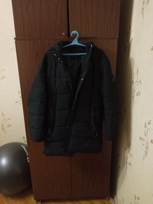 Зимова чоловіча куртка.