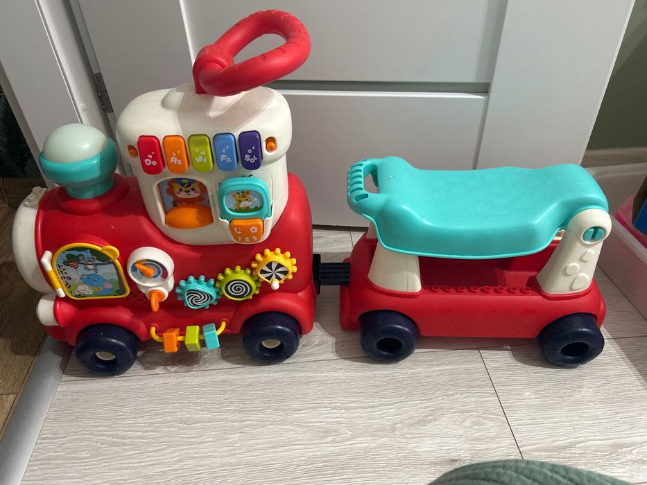 Zabawka pociąg do siedzenia