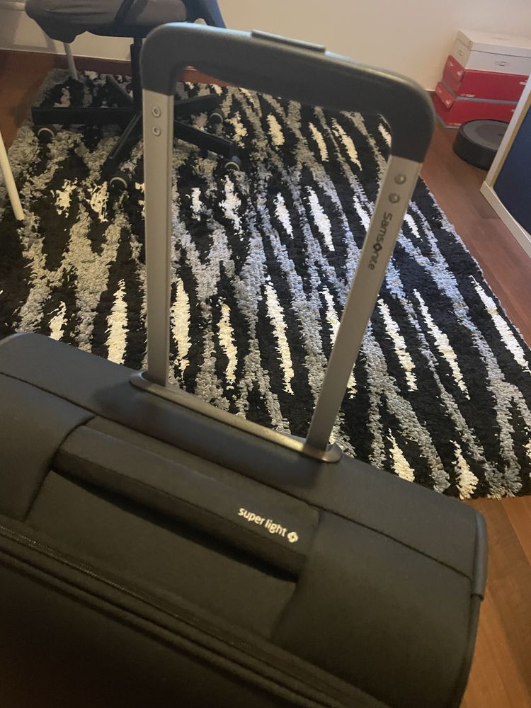 Mala de cabine Samsonite Base Boost Super Light