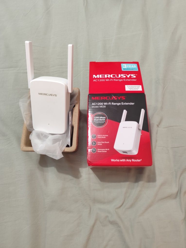 Novo extensor de internet usei pouco tempo tenho a caixa e tudo dele