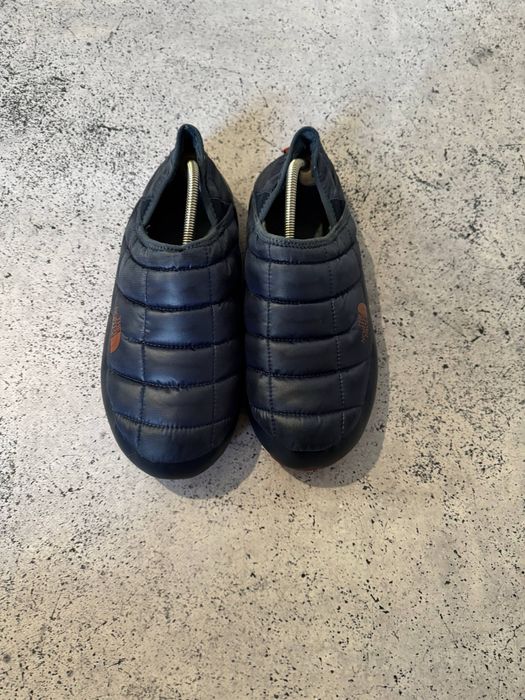Зимние слипоны The North Face Thermoball Traction Mule