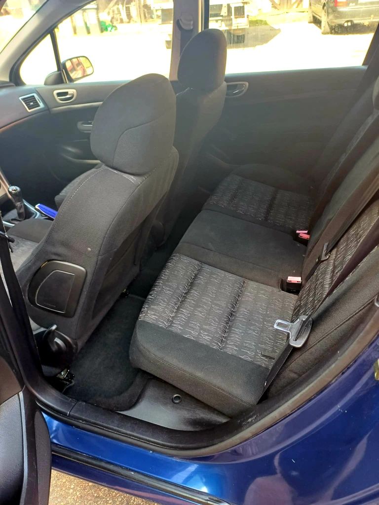 PEUGOT  SW  307,kolor niebieski