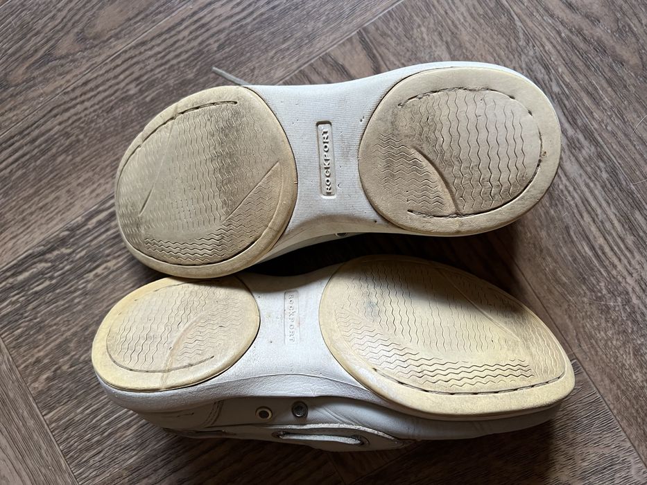 Топсайдери,мокасини шкіряні р.38.5