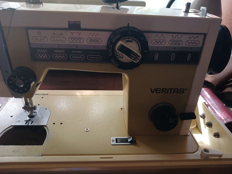 Машинка швейная VERITAS