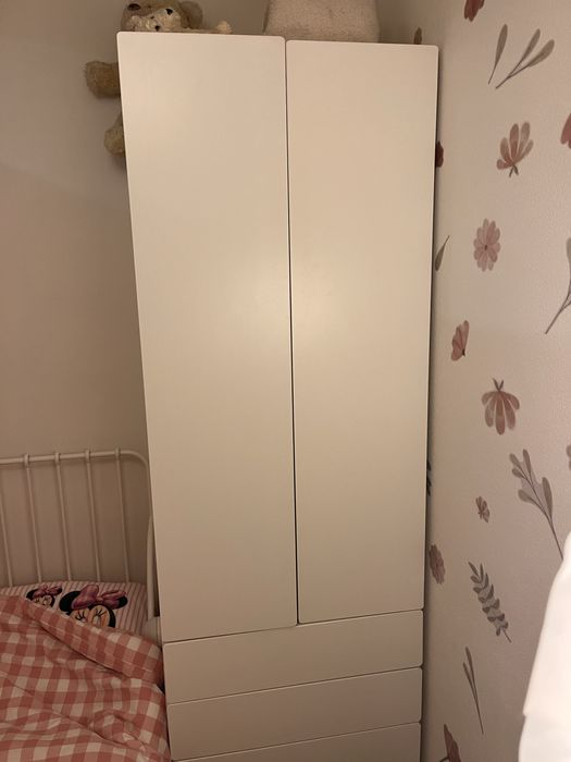 Roupeiro Ikeia branco