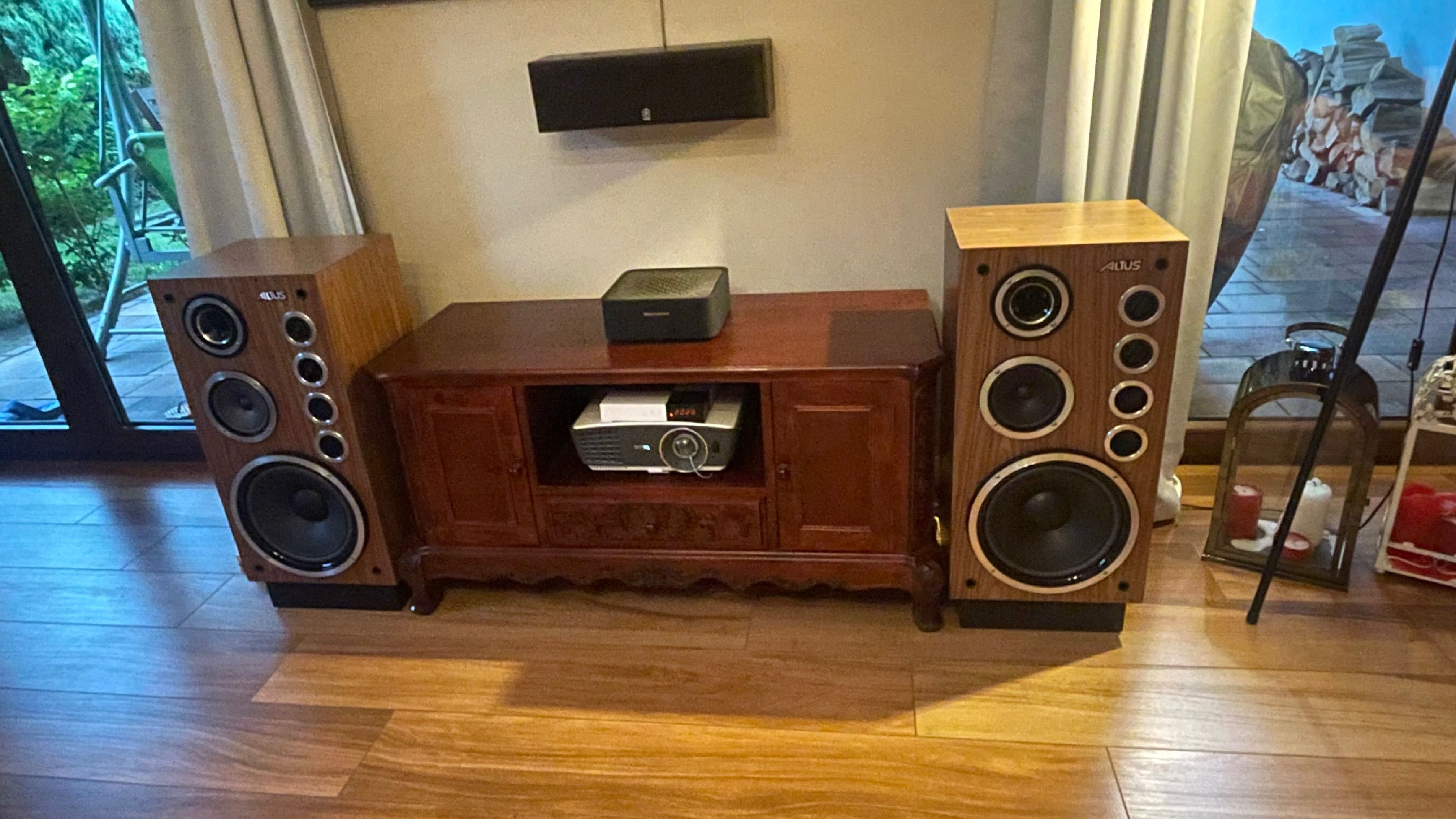 Altus 110 Tonsil