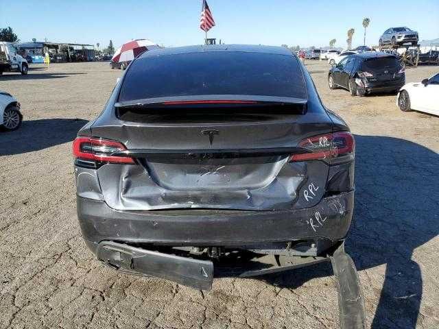 Tesla Model X 2021