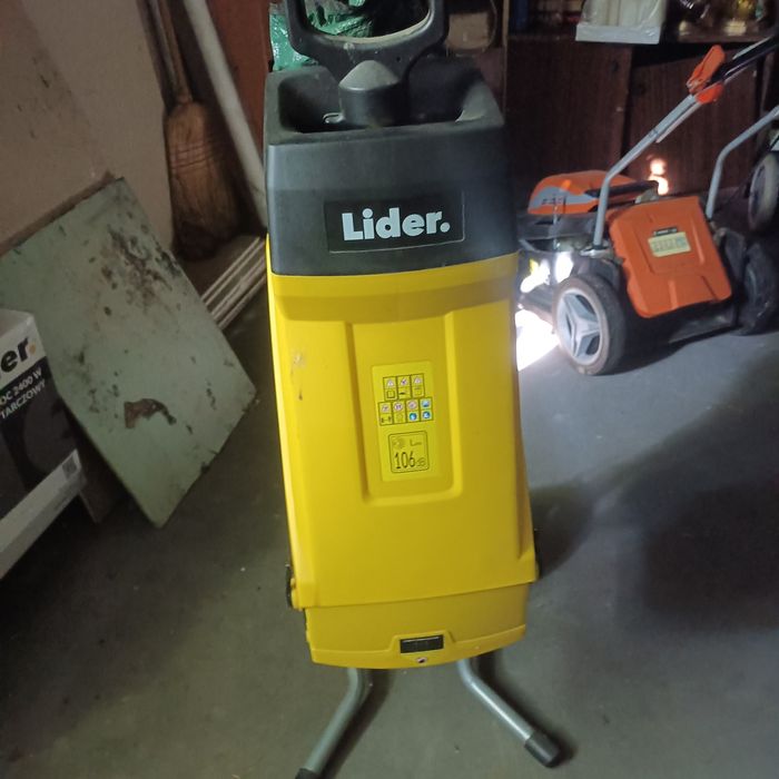 Lider grę 2400 rębak rozdrabniacz gałęzi