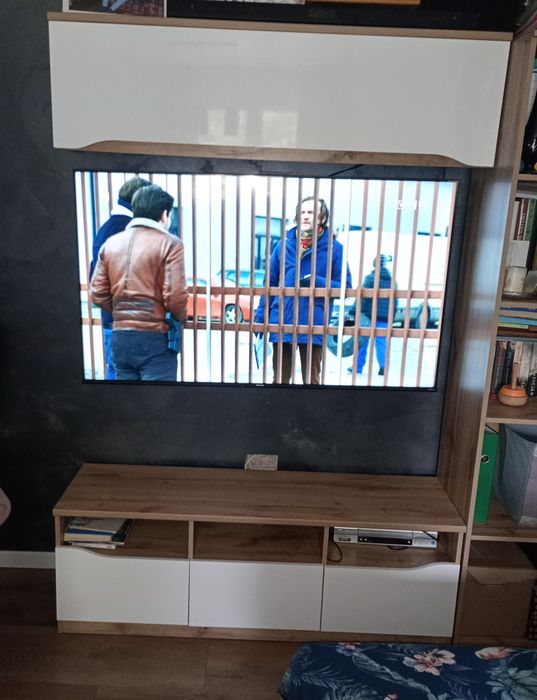 Szafka rtv,  półka i witryna  NUIS