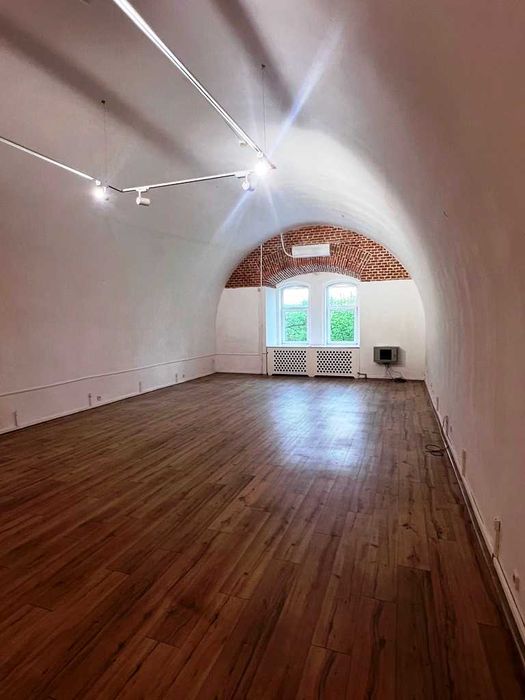 Нежитлова будівля - м. Львів, вулиця Грабовського П.