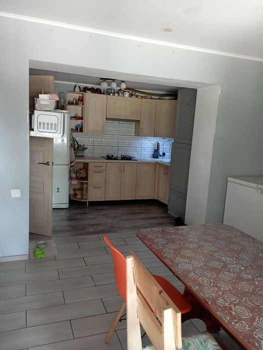 Продам дом с ремонтом в Яворницком (Илларионово). Зайти и жить