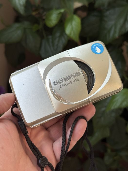 Пленочный фотоаппарат Olympus MJU zoom 140