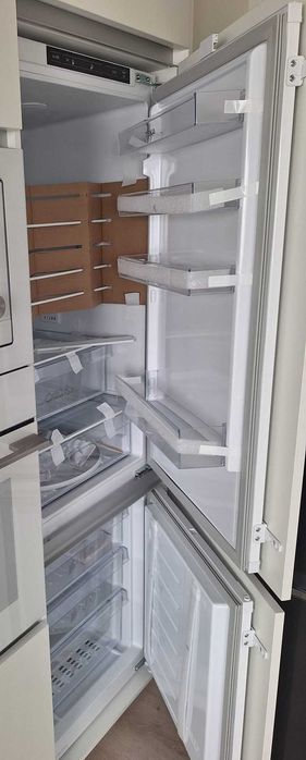 Frigorífico combinado de encastre TEKA [100% novo]