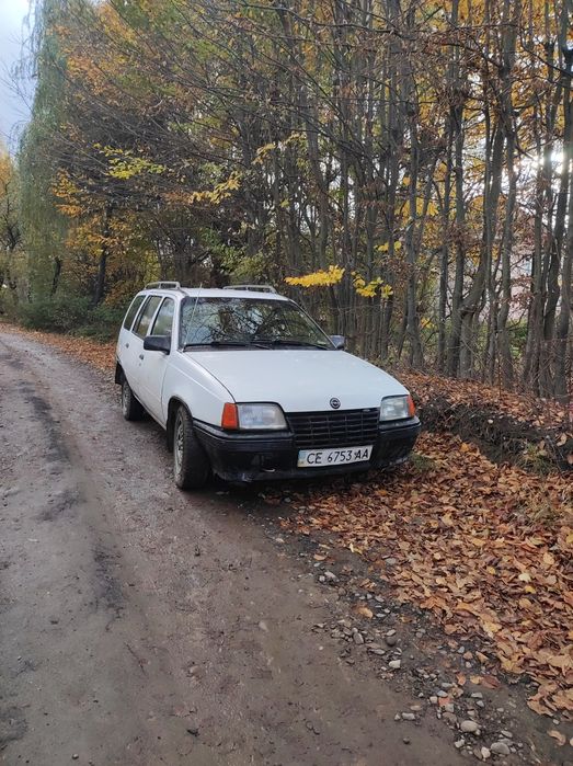 Опель кадет уневерсал