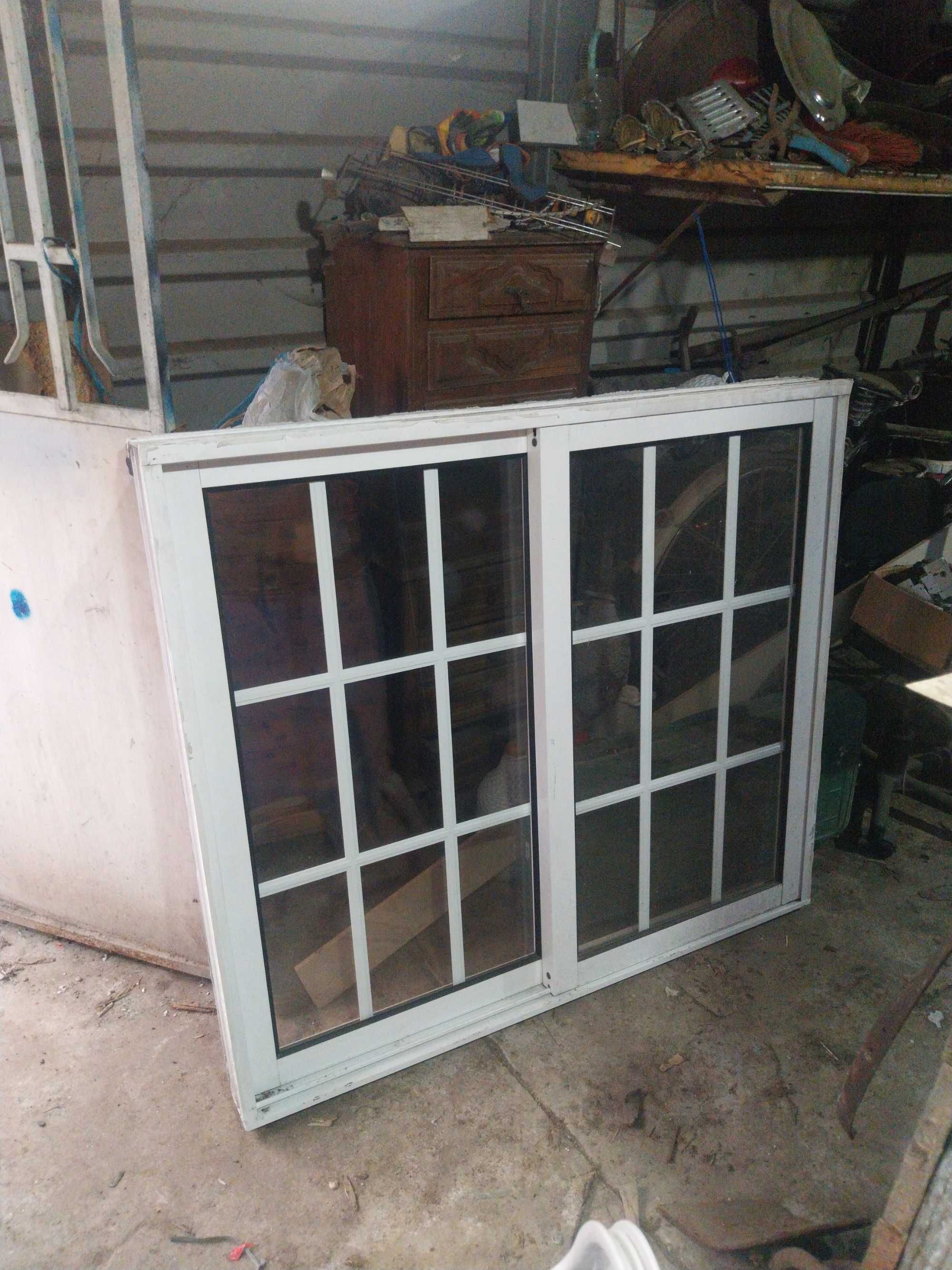 Janela de aluminio