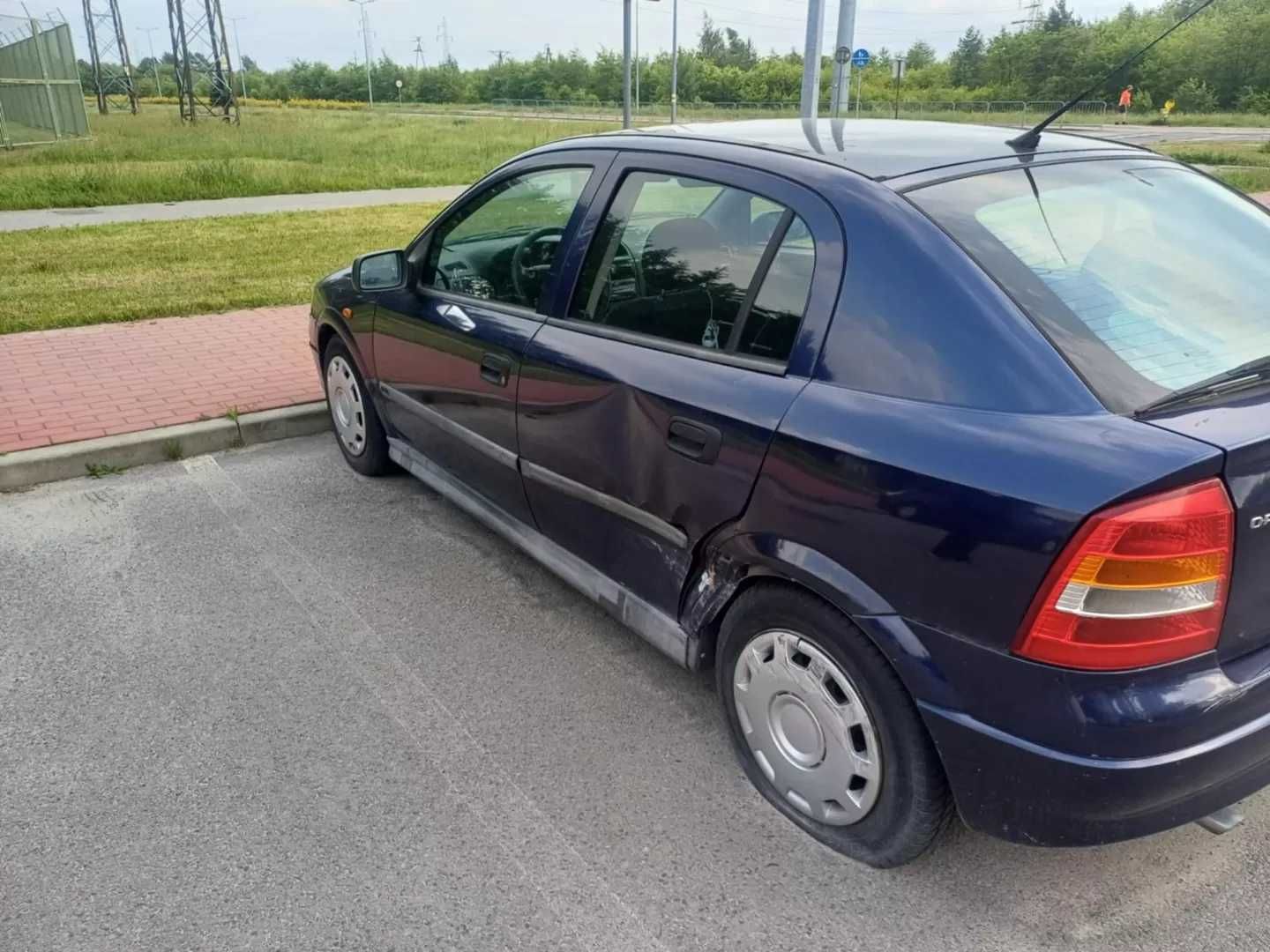Opel Astra G Opel Astra 1998 – uszkodzony