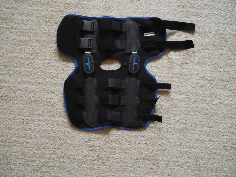 Ортез-тутор розмір М Bracewear .Висота-довжина-48 см