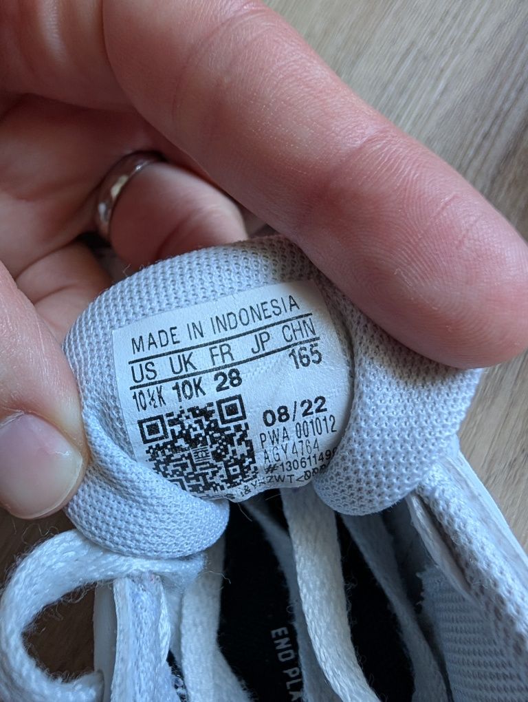 Sapatilhas Adidas T28