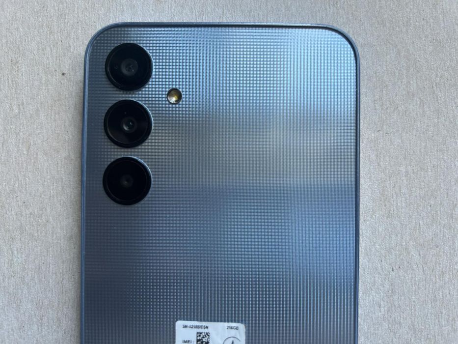 Телефон Samsung A25 8/256гб - Майже новий - A32 A33 A31 A52 A53 A34