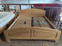 Jasne podwójne łóżko drewniane 180x200