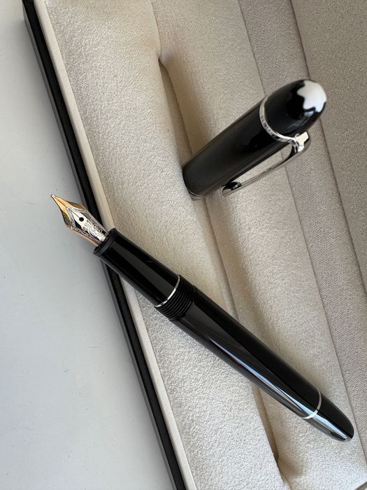 Stylo plume Montblanc Meisterstuck fountain pen