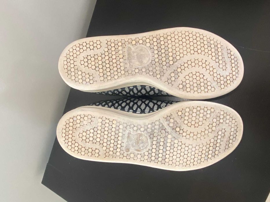 sapatilhas stan smith pretas e brancas