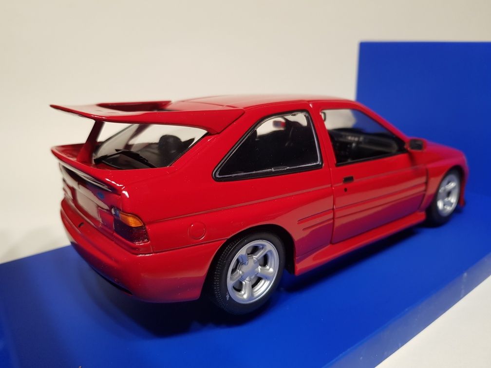 Ford Escort Cosworth Umodels 1 18