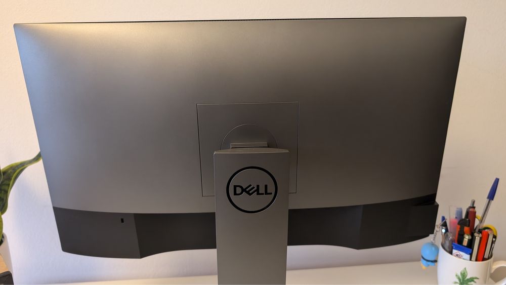 Dell UltraSharp 24 Monitor