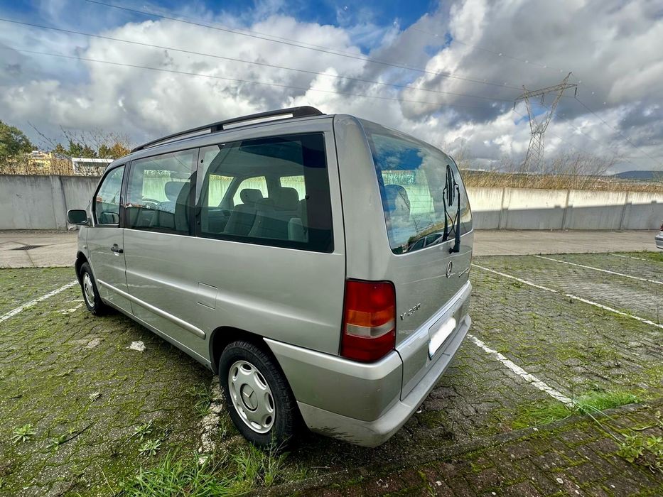 Mercedes-Benz V230 TD