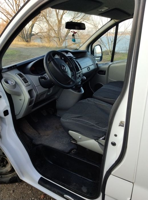 Опель віваро 2010р