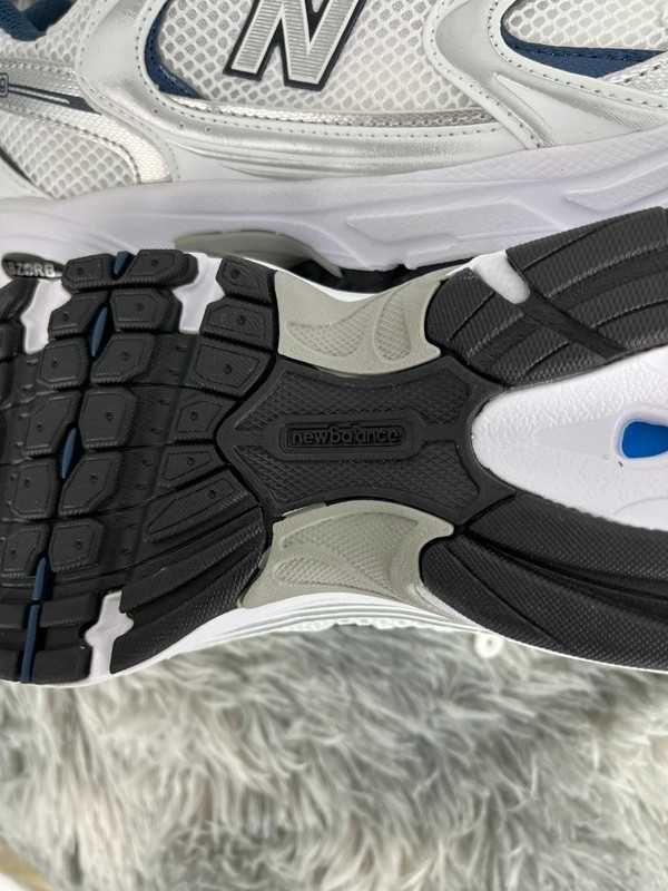 Biały^ufać^NewBalance530^UnisexTrampki Roz.42