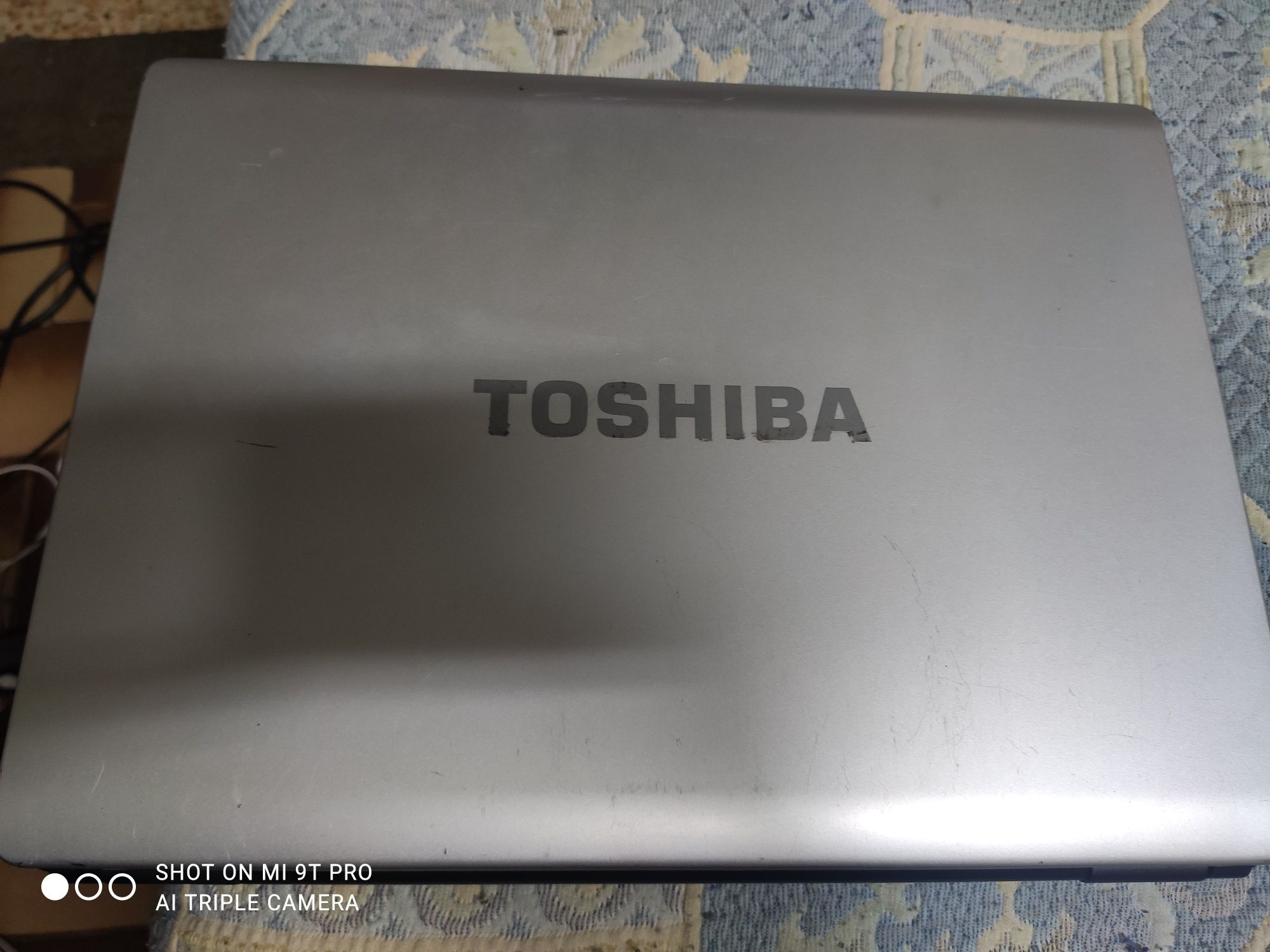 portátil Toshiba L 300