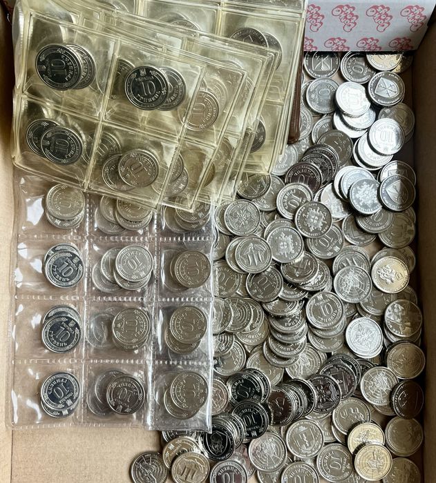 Монети Украіни. 350 штук. Ціна вказана за всі.