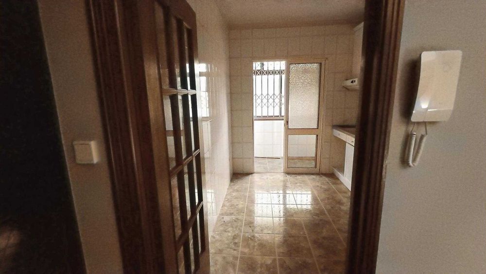 Apartamento T1 usado• Rés do Chão Elevado • 65 m² • Vila Nova de Gaia