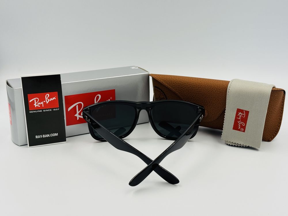 Солнцезащитные очки Ray Ban Justin 4165 Glossy Black 54мм стекло