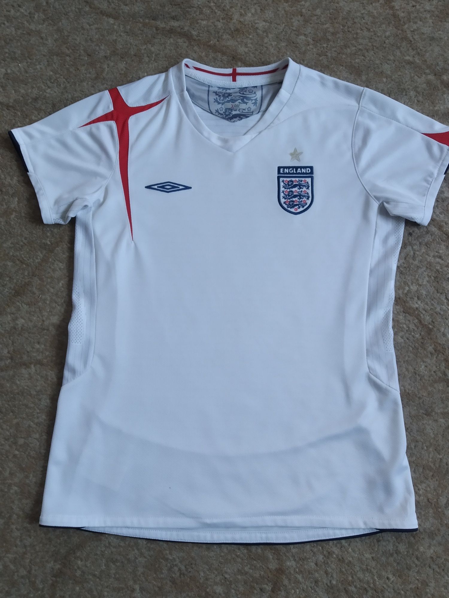 Oryginalna koszulka piłkarska reprezentacji Anglii.  Umbro.