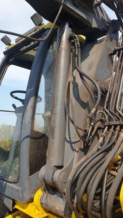 koparko ładowarka mecalac 12 mxt 2000r na części siłownik