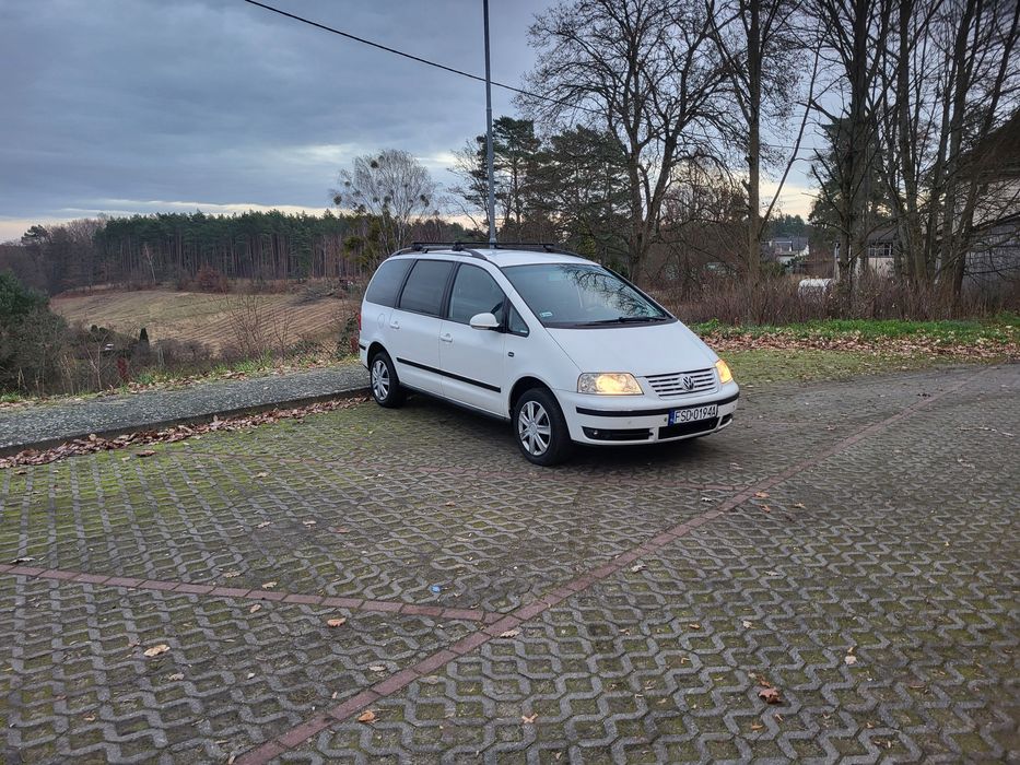 Sharan 1.9 TDI 7 osob doinwestowany