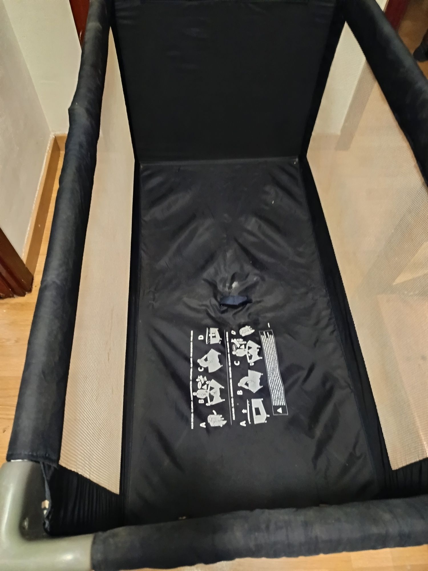 Cama de viagem azul