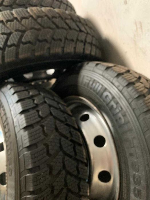 Зимові Шини з дисками на бус Petlas Fullgrip PT935 195/70 R15C 104/102