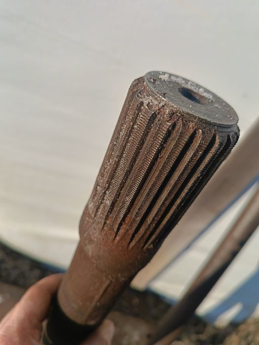 Продам полуосі на зіл 130