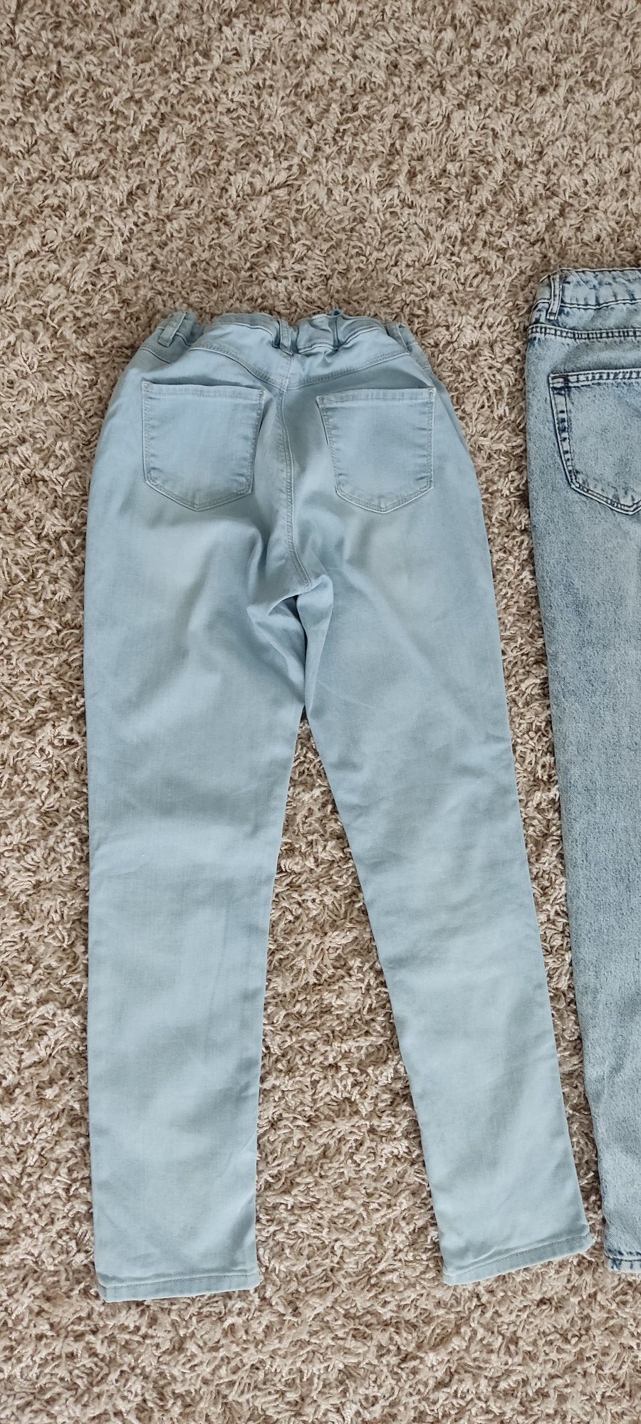 Продам джинси на дівчинку 10-12 років