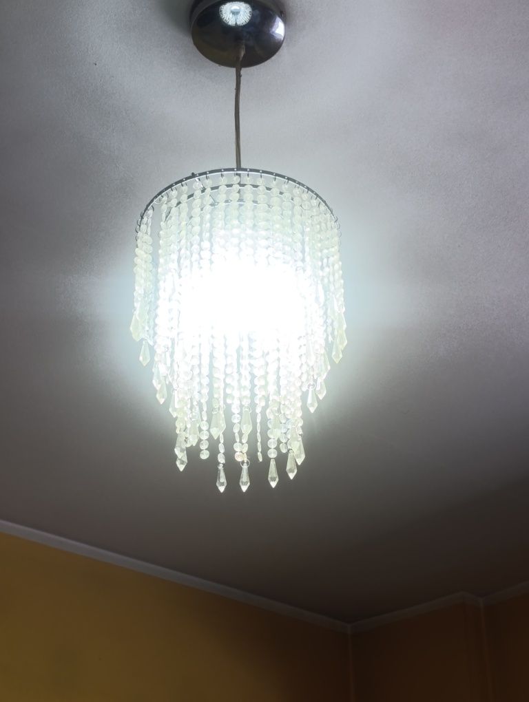 Piękny żyrandol  piękny