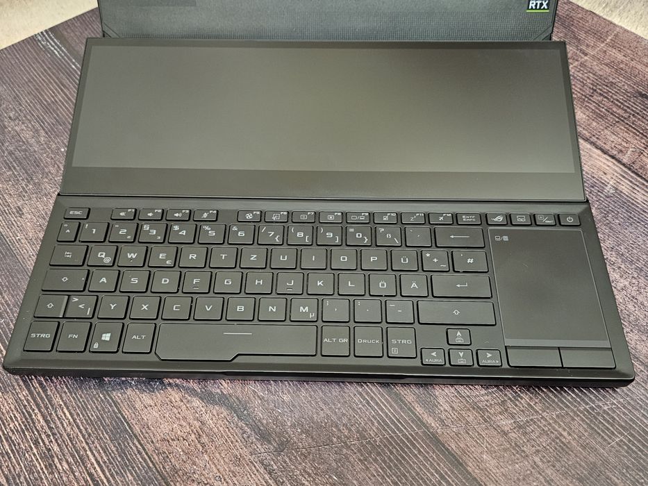 ASUS ROG Zephyrus Duo 15 SE GX551QM (5800H/16Gb/RTX 3060/1,5Tb/300Hz)