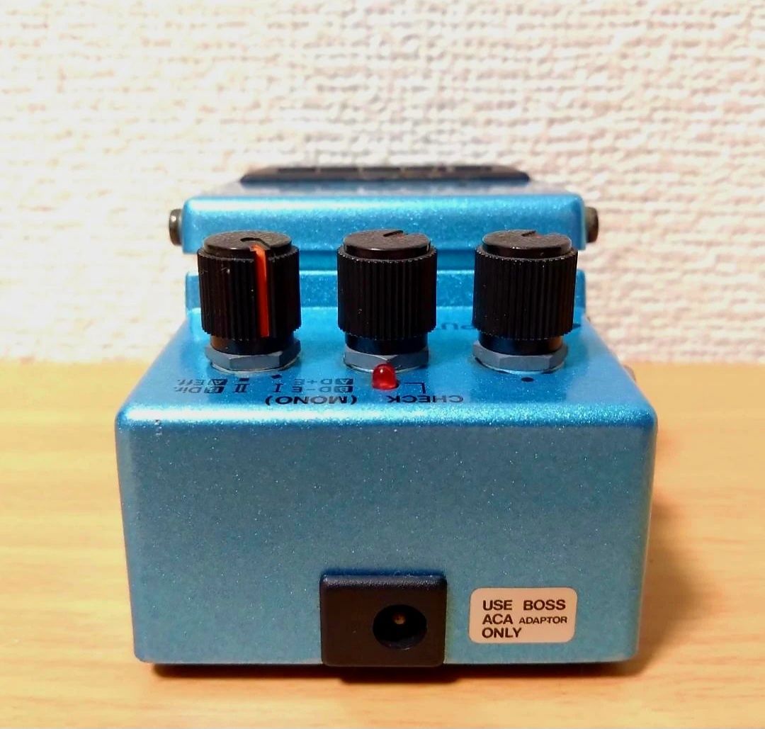 Boss CE-3  (Made in Japan) trocas MXR chorus