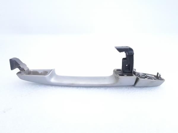 Puxador porta trás esquerdo TOYOTA Yaris (_P9_)