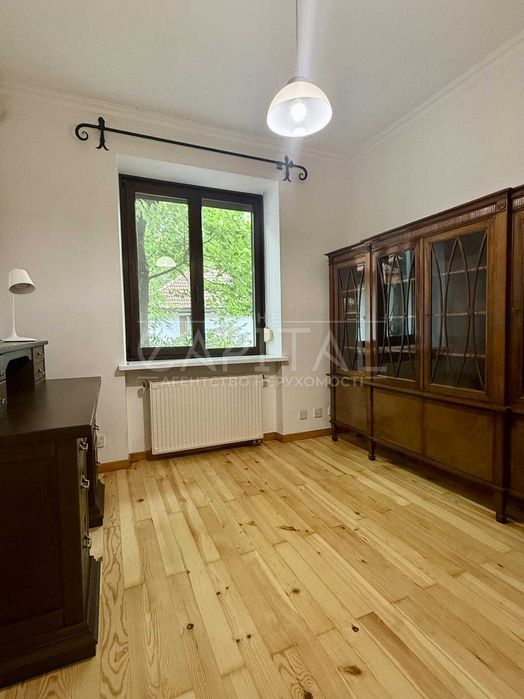 Оренда будинку  БЕЗ комісіі в Козині, 8 кімнат / сауна / гараж