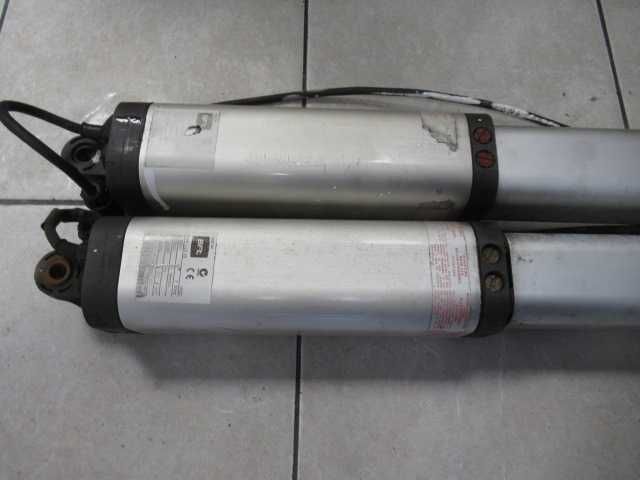 Napęd do bram skrzydłowych BFT LUX 2B 230V hydrauliczny 2szt.