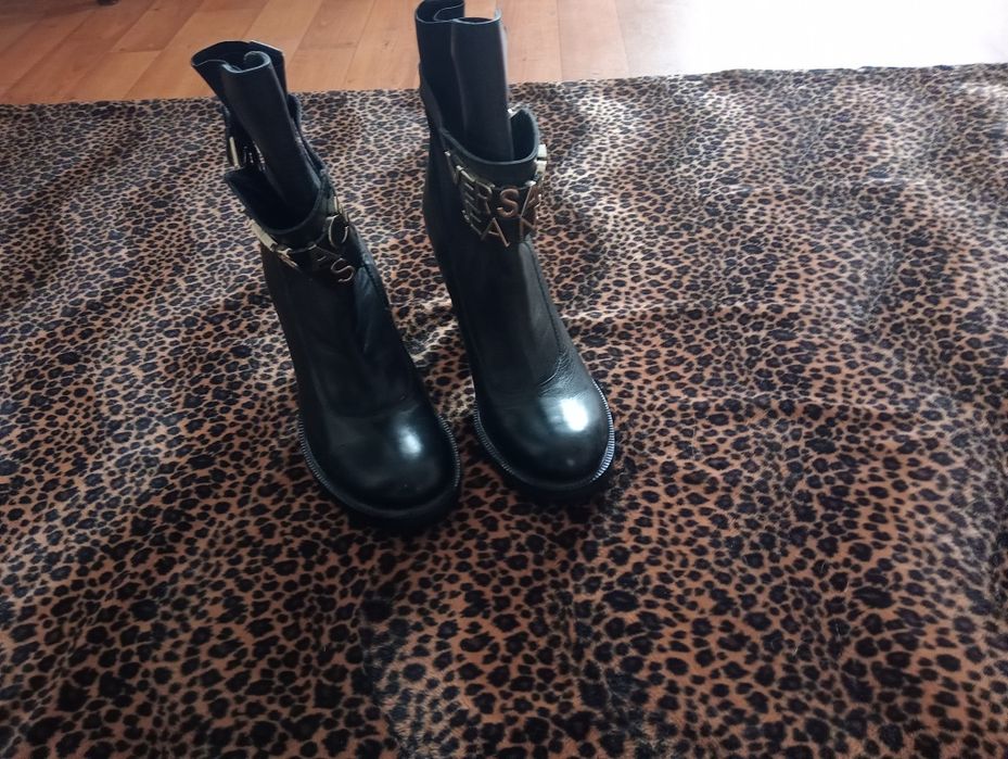Kozaki damskie versace rozmiar 39